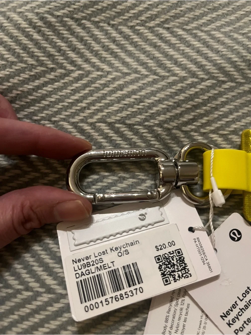 NWT: Sold-Out $20 LULULEMON Never Lost Keychain — Dark Gold, Melrose Tan, Silver - Picture 4 of 6